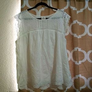 Knox Rose eyelet top